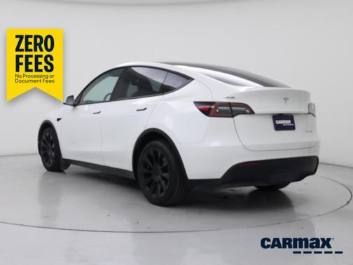 White 2023 Tesla Model Y
