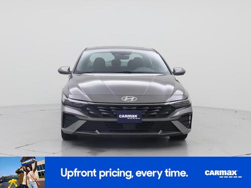 Silver 2025 Hyundai ELANTRA SEL Convenience