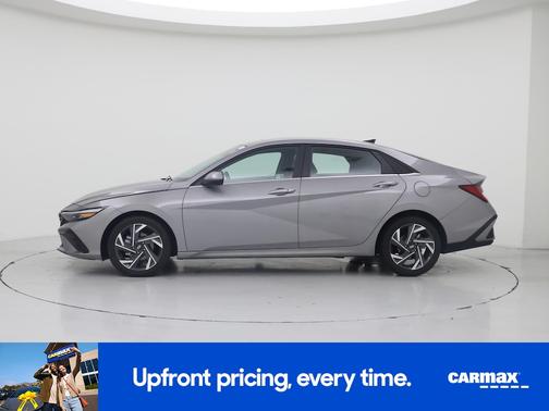 Silver 2025 Hyundai ELANTRA SEL Convenience