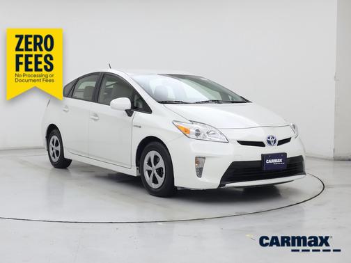White 2015 Toyota Prius Four
