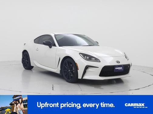 White 2024 Toyota GR86 Premium