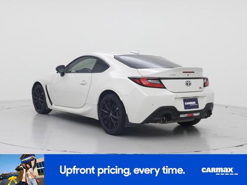 White 2024 Toyota GR86 Premium