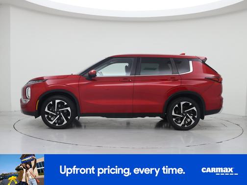 Red 2023 Mitsubishi Outlander SE