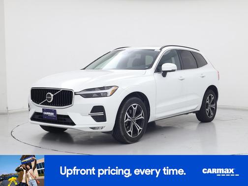 2022 Volvo XC60 B5 Momentum