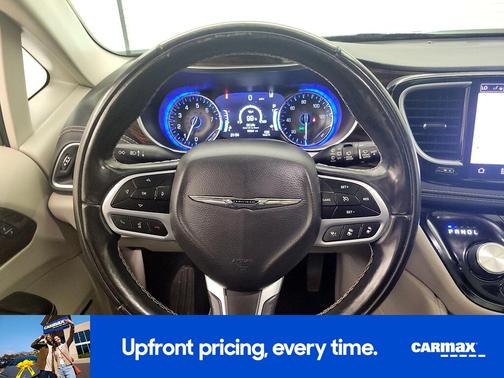 Gray 2022 Chrysler Pacifica Limited