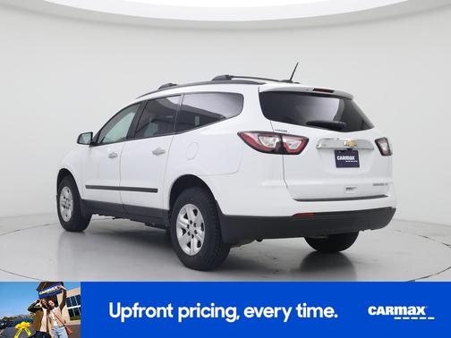 White 2016 Chevrolet Traverse LS