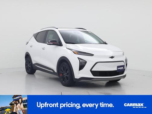 White 2023 Chevrolet Bolt EUV Premier