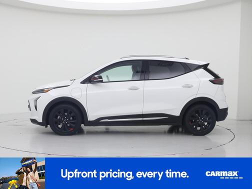 White 2023 Chevrolet Bolt EUV Premier