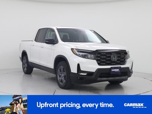 White 2024 Honda Ridgeline Trailsport