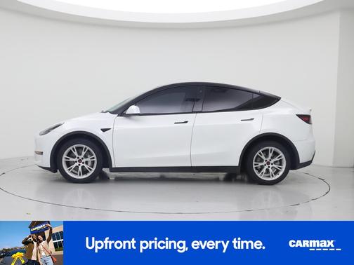 White 2023 Tesla Model Y Long Range