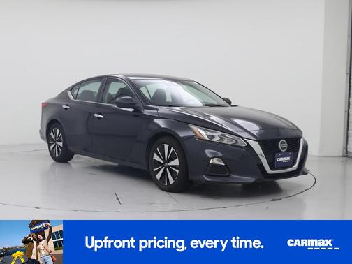 Gray 2021 Nissan Altima SV