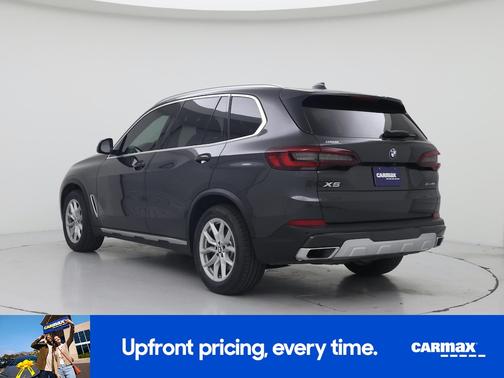 Gray 2022 BMW X5 xDrive40i