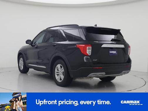 Black 2022 Ford Explorer XLT
