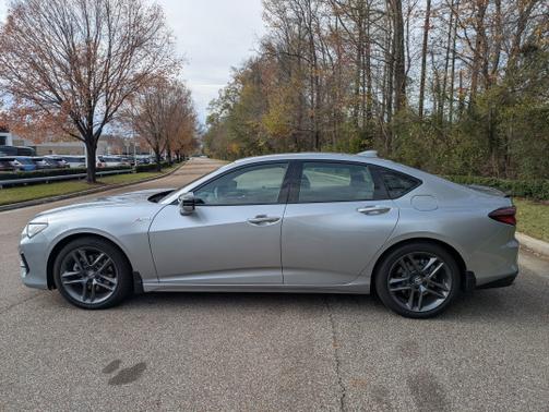 2025 Acura TLX 