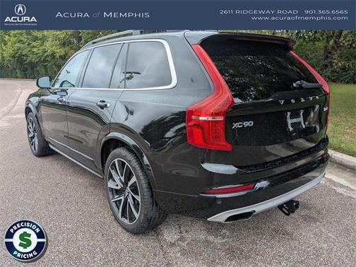 2019 Volvo XC90 T6 Momentum