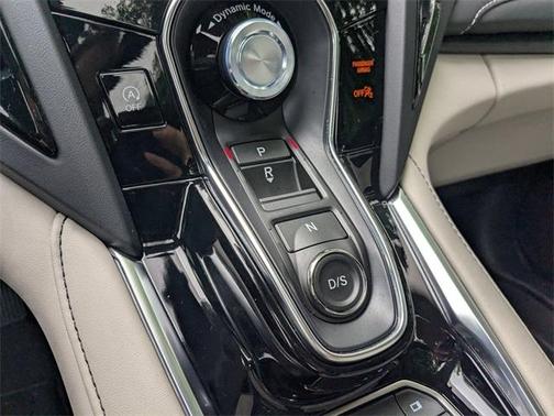 2025 Acura RDX Advance Package