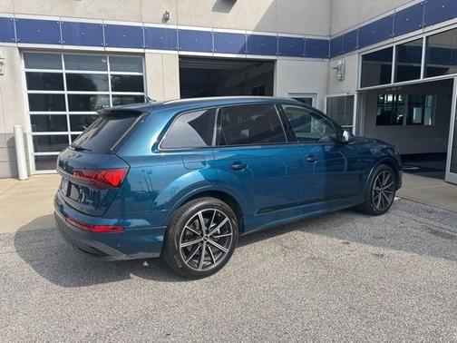 2022 Audi Q7 55 Prestige