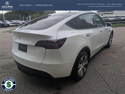2024 Tesla Model Y Standard Range