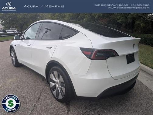 2024 Tesla Model Y Standard Range