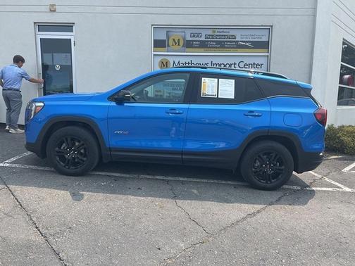 2024 GMC Terrain AWD AT4