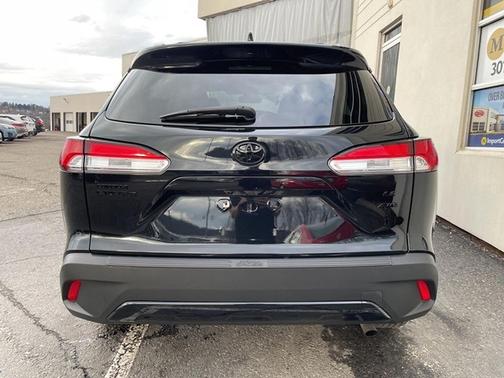 2022 Toyota Corolla Cross LE