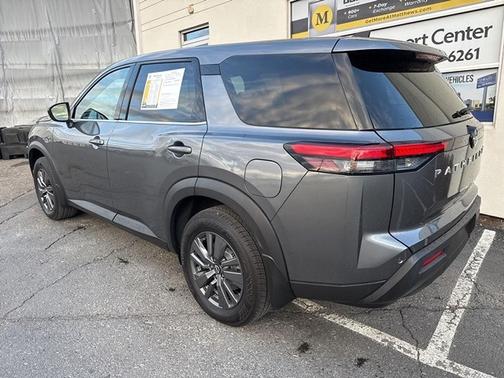 2024 Nissan Pathfinder S 4WD