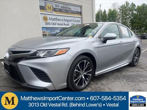 2020 Toyota Camry SE