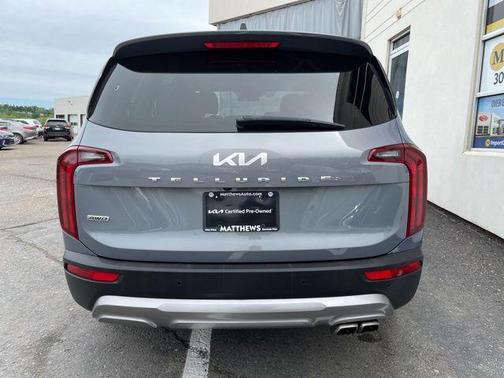 Everlasting Silver 2022 Kia Telluride S
