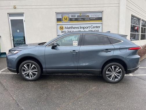 2023 Toyota Venza LE