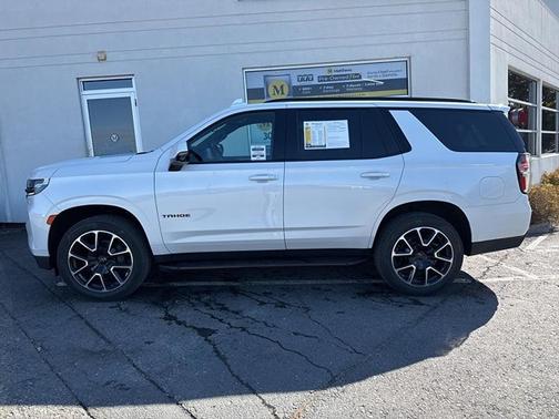 2022 Chevrolet Tahoe 4WD RST