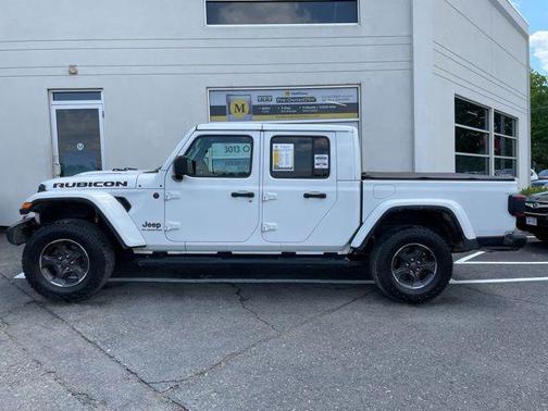 Bright White Clearcoat 2022 Jeep Gladiator Rubicon