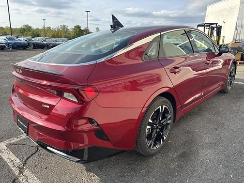 2023 Kia K5 GT-Line
