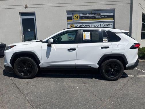 Super White 2020 Toyota RAV4 XLE