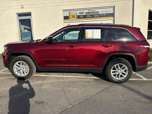 2023 Jeep Grand Cherokee Laredo