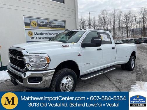 2024 RAM 3500 Big Horn Crew Cab 4x4 8' Box