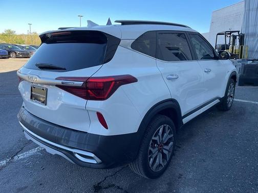 2022 Kia Seltos SX Turbo