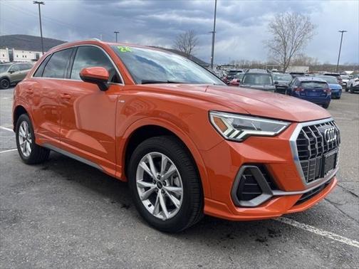 2024 Audi Q3 Premium 45 TFSI S line quattro Tiptronic