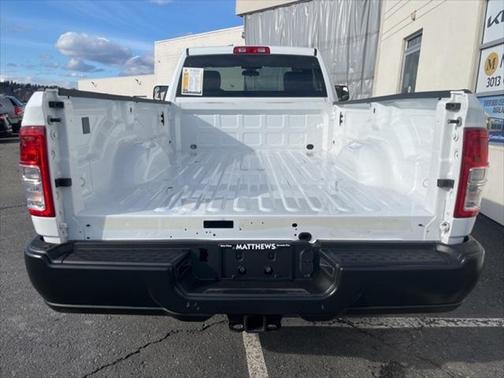 2022 RAM 2500 Tradesman Regular Cab 4x4 8' Box