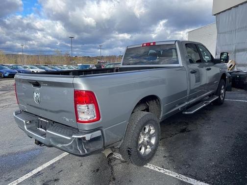 2024 RAM 2500 Big Horn Crew Cab 4x4 8' Box