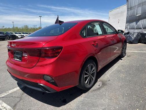Currant Red 2023 Kia Forte LXS