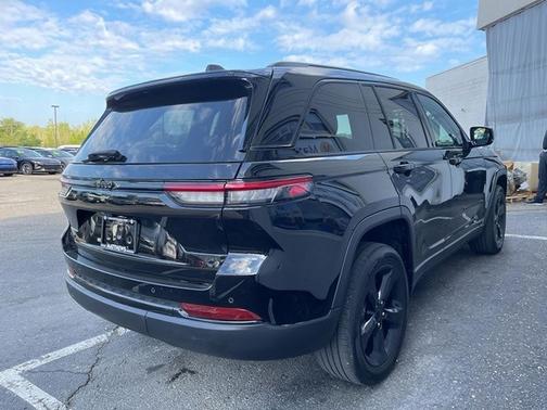 2023 Jeep Grand Cherokee Altitude