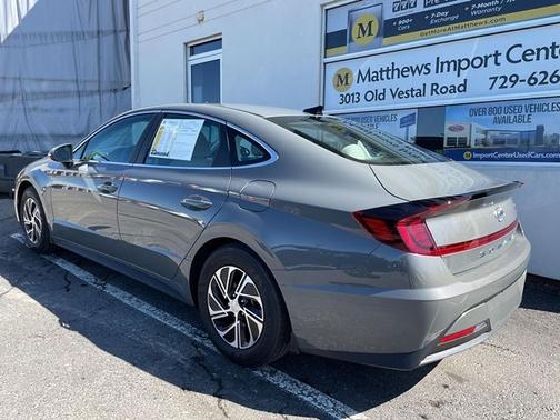 2023 Hyundai SONATA Hybrid Base