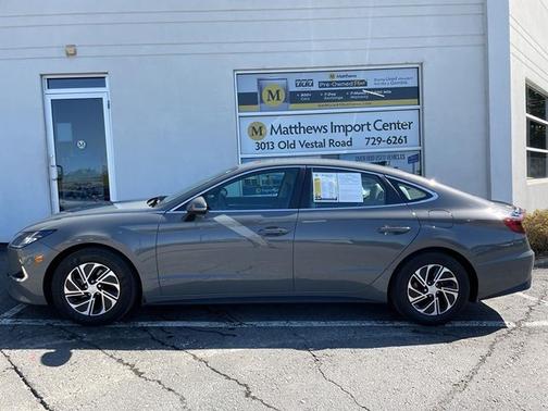2023 Hyundai SONATA Hybrid Base
