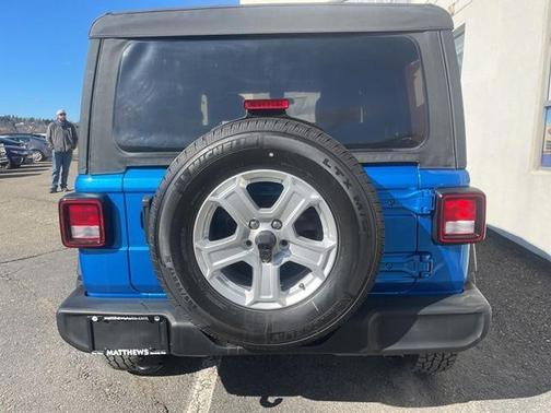 2022 Jeep Wrangler Unlimited Sport