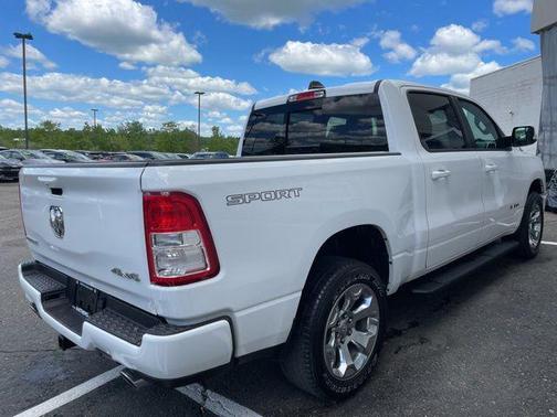 Bright White Clearcoat 2022 RAM 1500 Big Horn/Lone Star