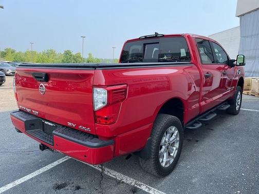 2022 Nissan Titan XD SV