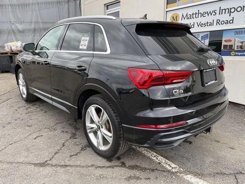 2022 Audi Q3 45 S line Premium