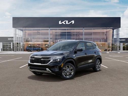 Fusion Black 2026 Kia Seltos LX