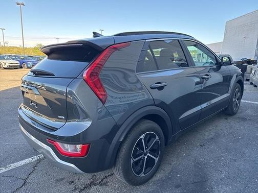 2024 Kia Niro EX