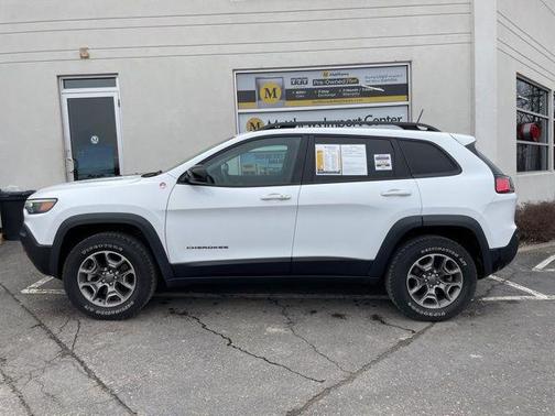 2022 Jeep Cherokee Trailhawk